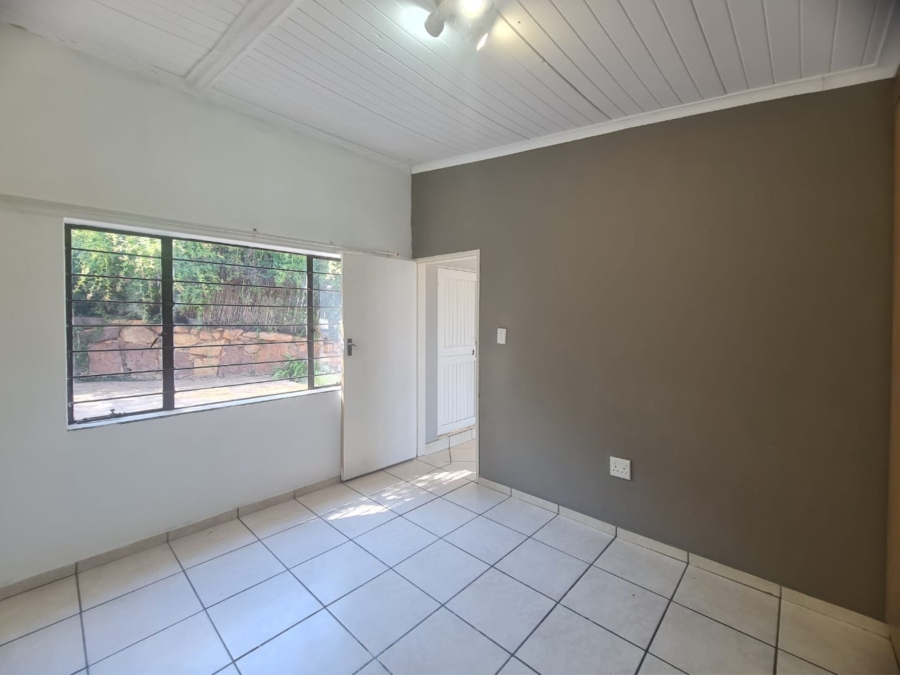 6 Bedroom Property for Sale in Meerhof North West